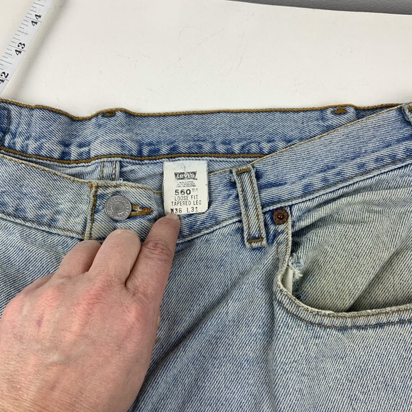 Vintage Levi’s 560 High Waist wedgie fit Jeans - Picture 7 of 13